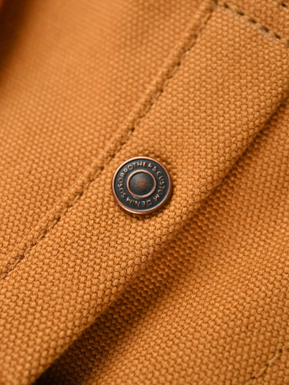 Duck-canvas-shirt-detail